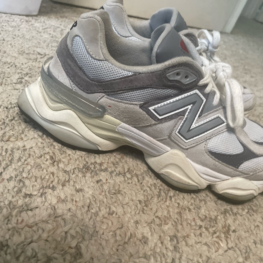 New Balance Cream and Gray Athletic Shoes - Picture 4 of 8